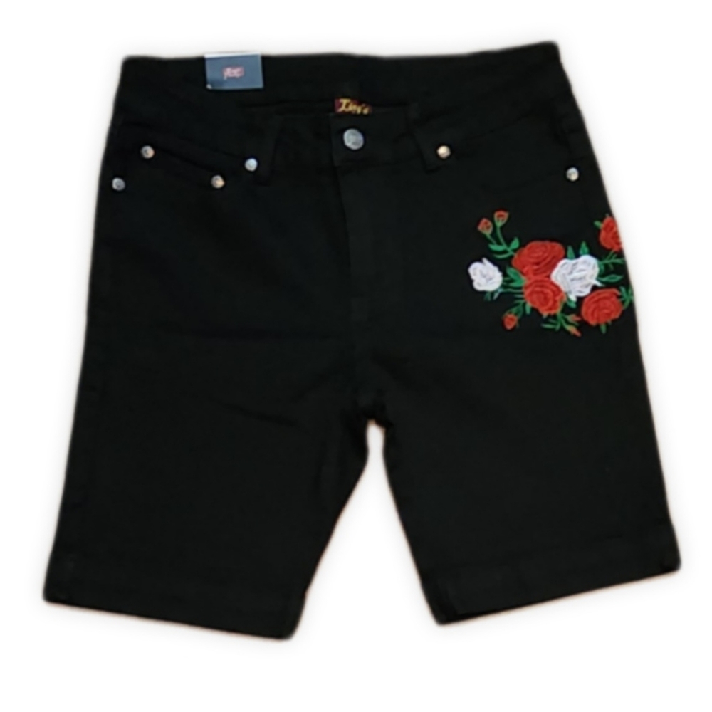 Embroidery Black Jeans Short